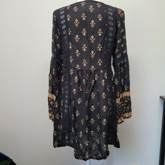 Honey Punch Black Brown Tan Floral Long Sleeve Mini Dress Size Medium Boho - Picture 9 of 11